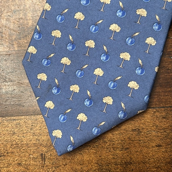 Three Brooks Brothersers ties - gorgeous and reasonable - Picture 4 of 5
